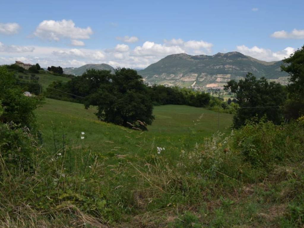 Terreno a Gubbio in Via Camillo Benso Conte Di Cavour - Foto 3
