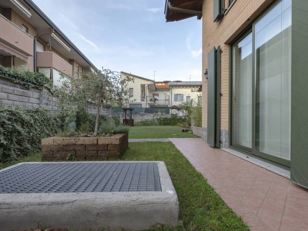 Villetta a schiera a Seregno in VIA MONTELLO , 82 - Foto 3