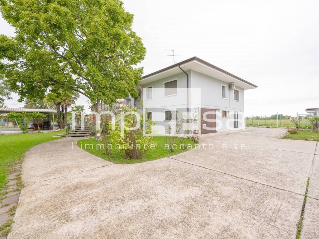 Casa indipendente a Pasiano di pordenone in Via Dell'Utia, 5 - Foto 3