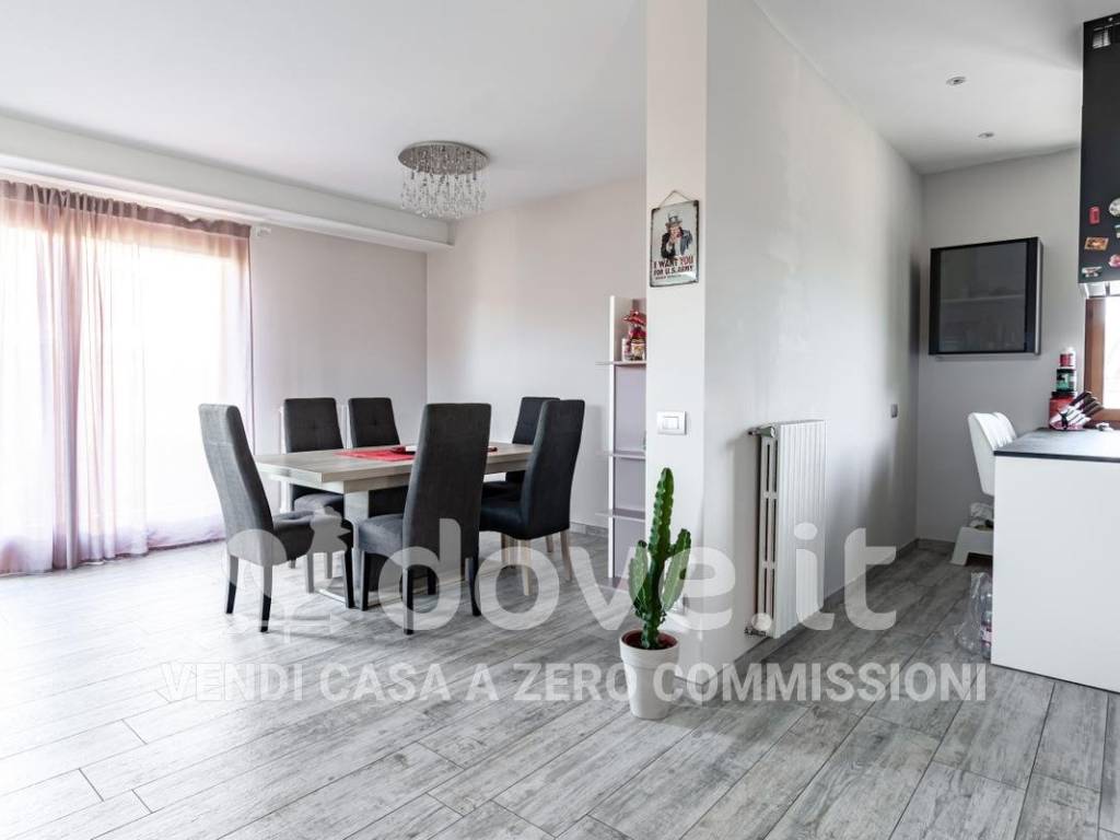 Villa a Luino in via Campaccio, 12 - Foto 5