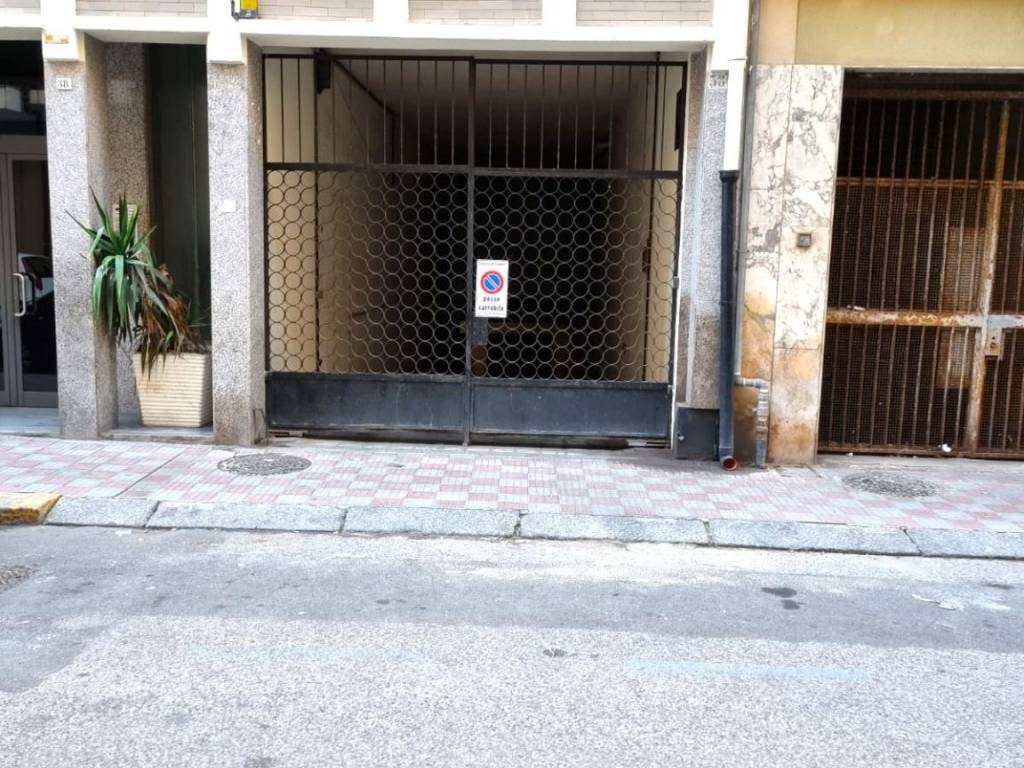 Box / garage a Cagliari in Via Nicolò Machiavelli - Foto 2
