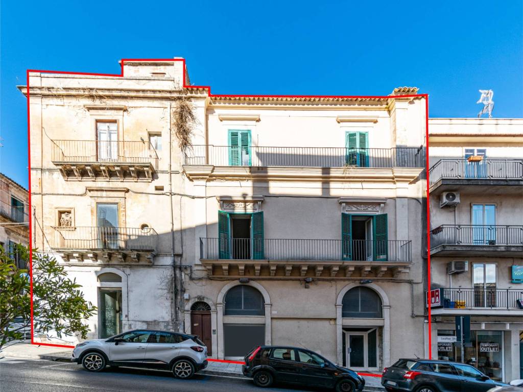 Palazzo / stabile a Ragusa in Corso Italia, 173 - Foto 2