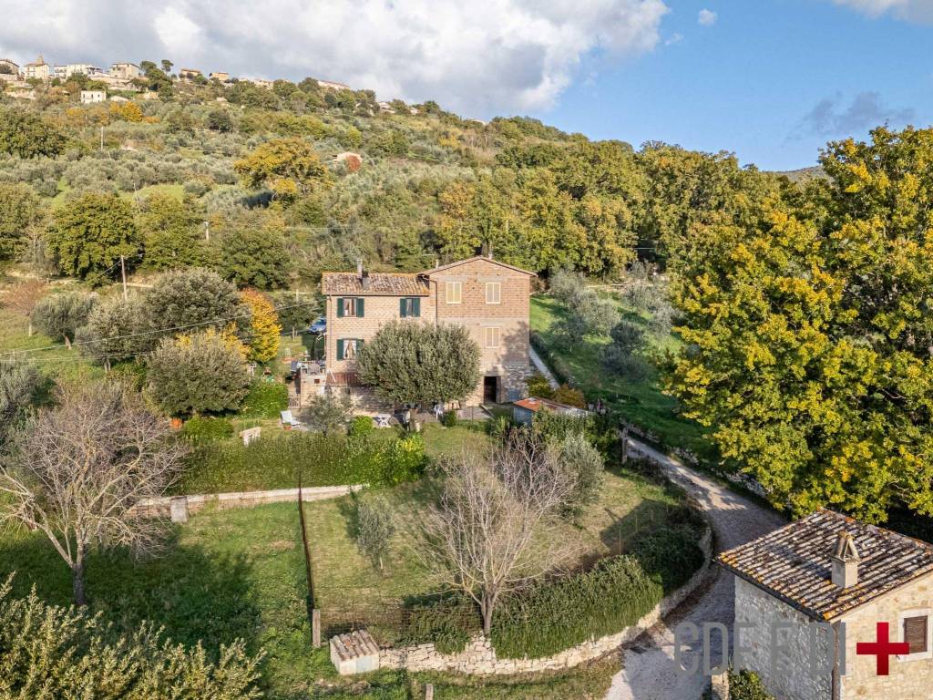 Rustico / casale a Baschi in Vocabolo Menicaglie - Foto 4