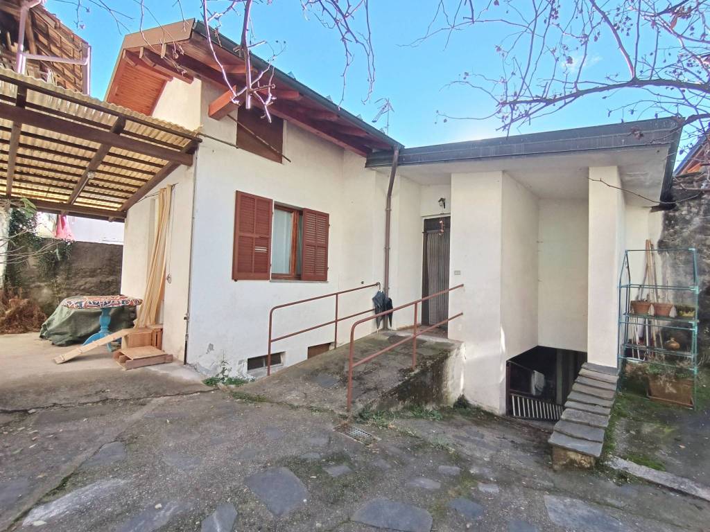 Casa indipendente a Madonna del sasso - Foto 2