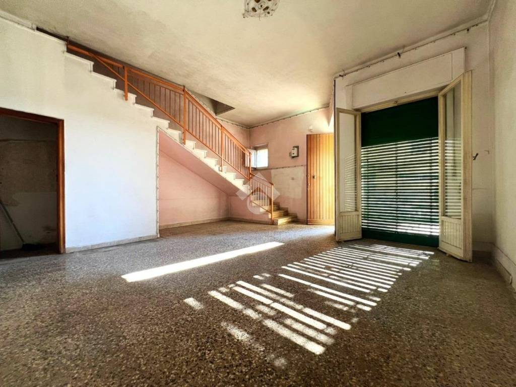 Casa indipendente a Mesagne in Via Cartesio, 1 - Foto 2