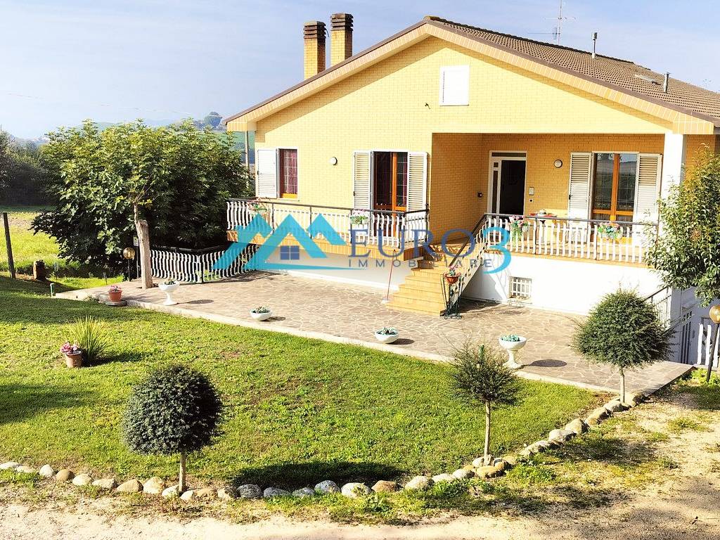 Villa a Montefiore dell'aso in Via Guglielmo Marconi, 162 - Foto 2