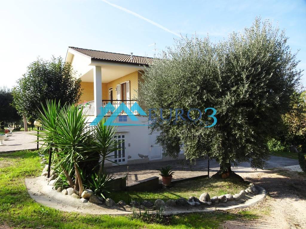 Villa a Montefiore dell'aso in Via Guglielmo Marconi, 162 - Foto 3