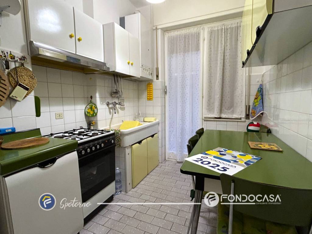 Appartamento a Spotorno in Via Casale - Foto 5