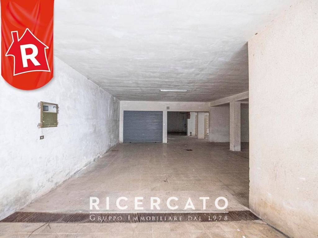 Box / garage a Lecce in Via Lupiae - Foto 3