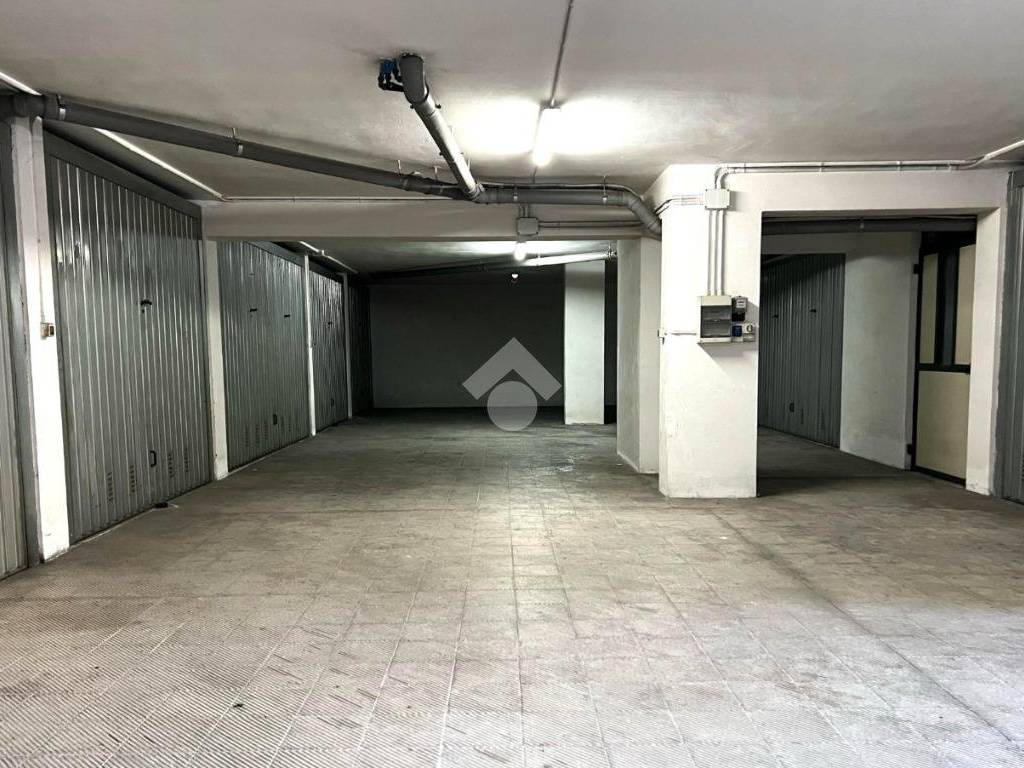 Box / garage a Francavilla fontana in Via S. Lorenzo, 220 - Foto 2