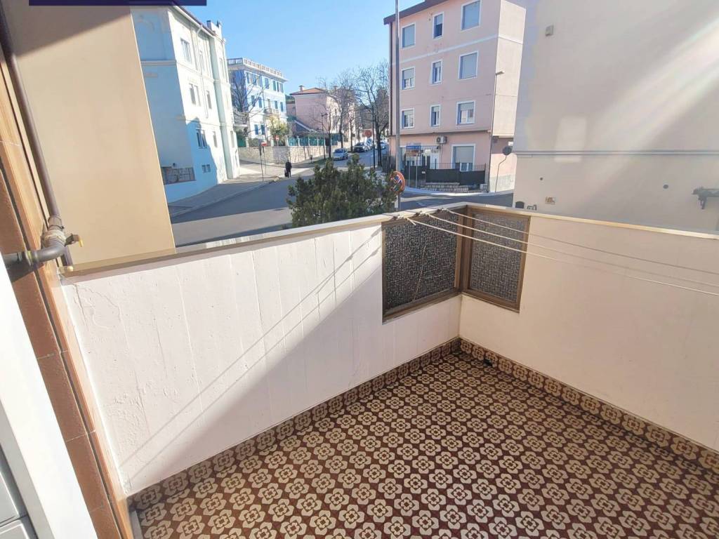 Appartamento a Monfalcone in Via Giovanni Randaccio, 3 - Foto 3