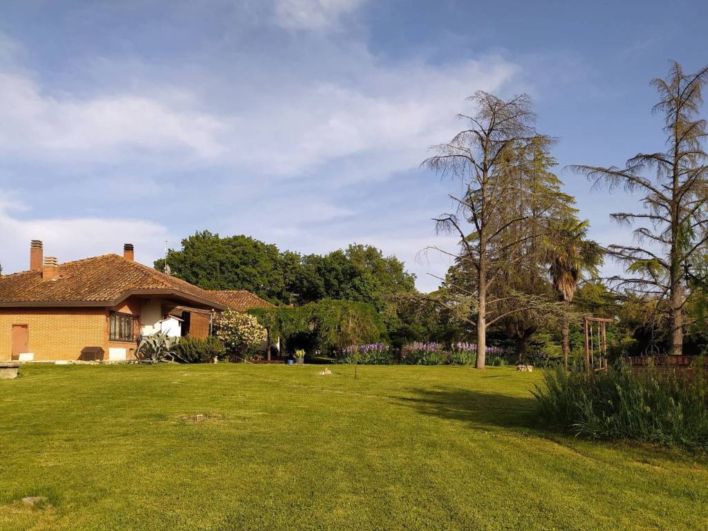 Villa a Tuoro sul trasimeno in Via Puntabella - Foto 2