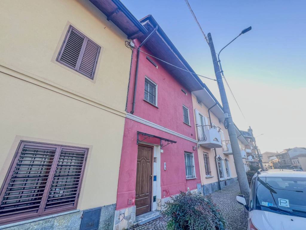 Casa indipendente a Cigliano in Strada S.' Anna 7 - Foto 2