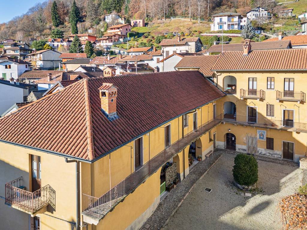 Appartamento a Gignese in Via Regina Margherita, 16 - Foto 2