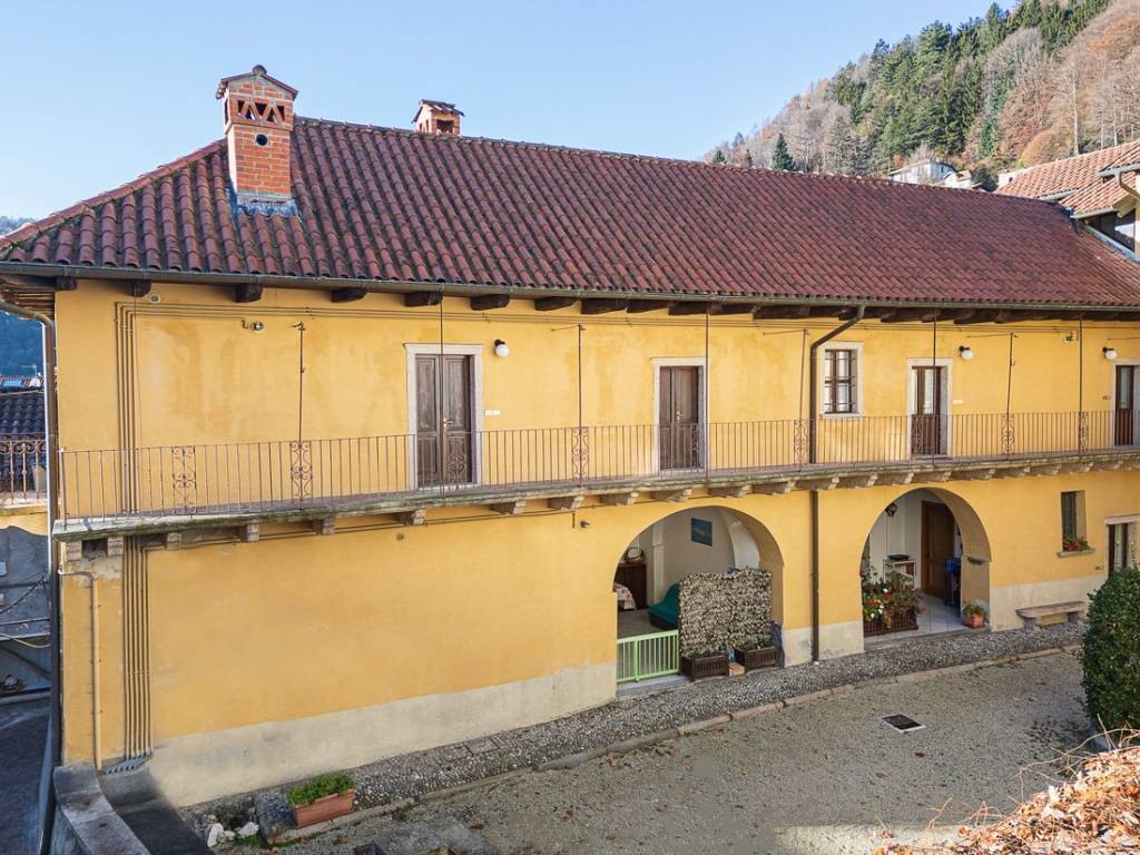 Appartamento a Gignese in Via Regina Margherita, 16 - Foto 3