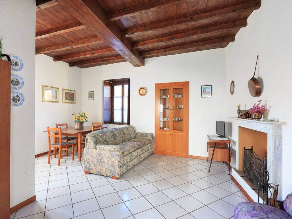 Appartamento a Gignese in Via Regina Margherita, 16 - Foto 4