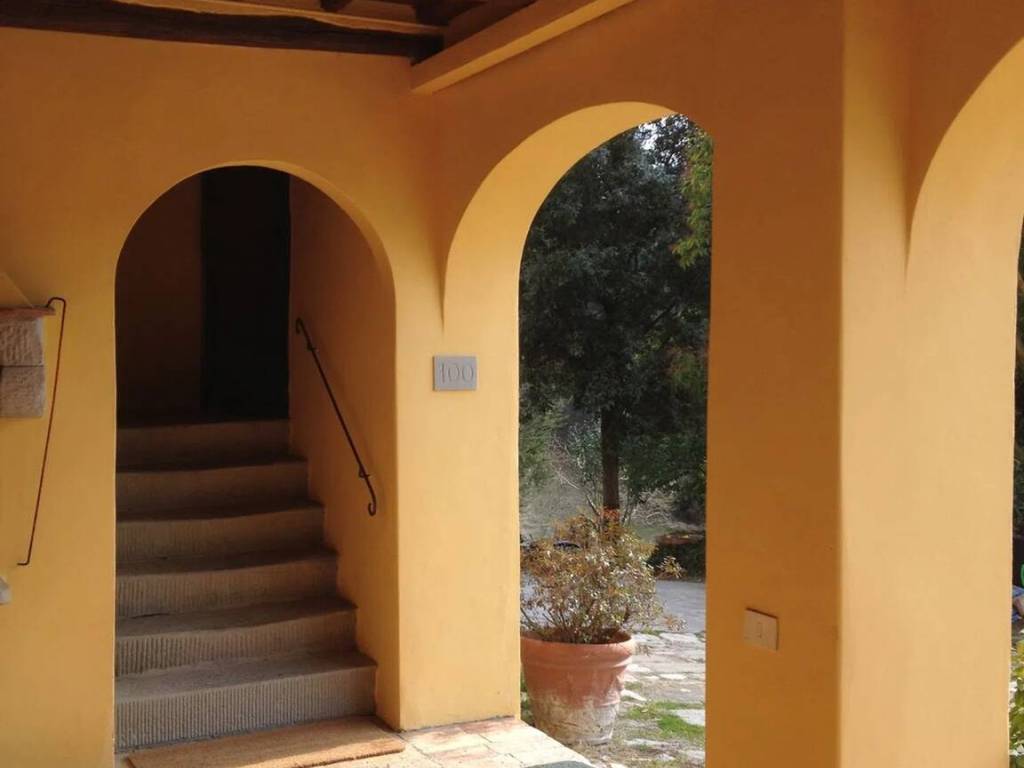 Villa a Pontassieve in Via Aretina S.N.C. - Foto 4