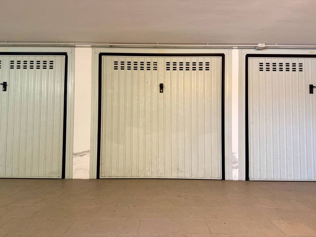 Box / garage a Loreto in Via Giosuè Carducci, 14 - Foto 2