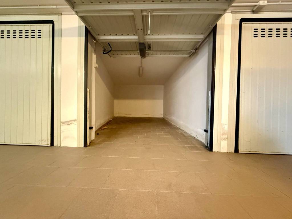 Box / garage a Loreto in Via Giosuè Carducci, 14 - Foto 4
