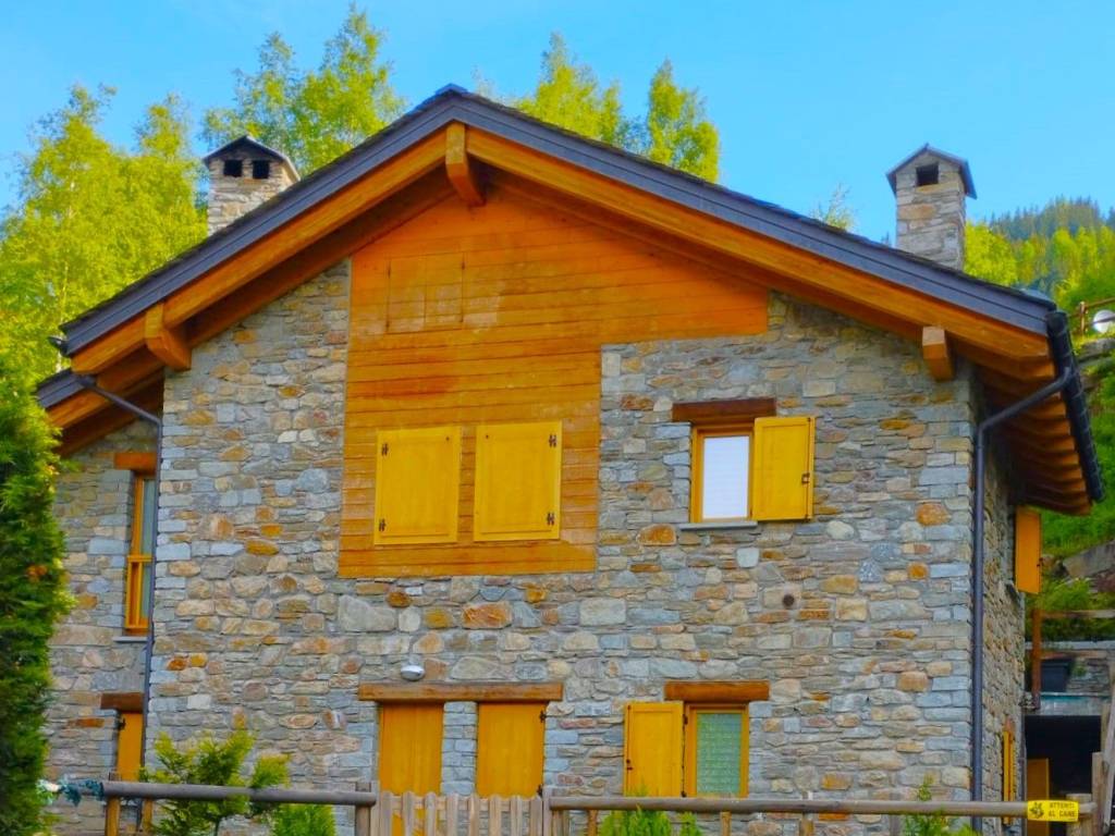 Appartamento a Chiesa in valmalenco in Valascia - Foto 2