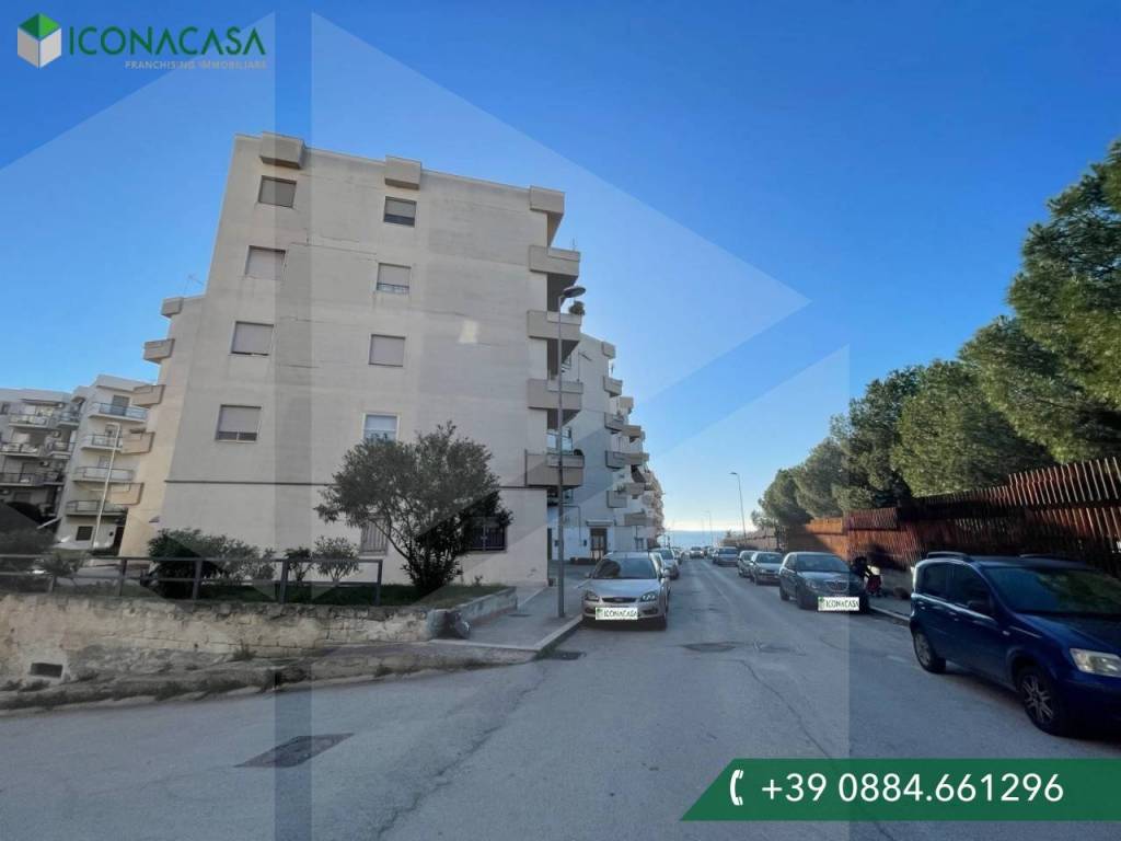 Box / garage a Manfredonia in Via Palmiro Togliatti, 30 - Foto 2