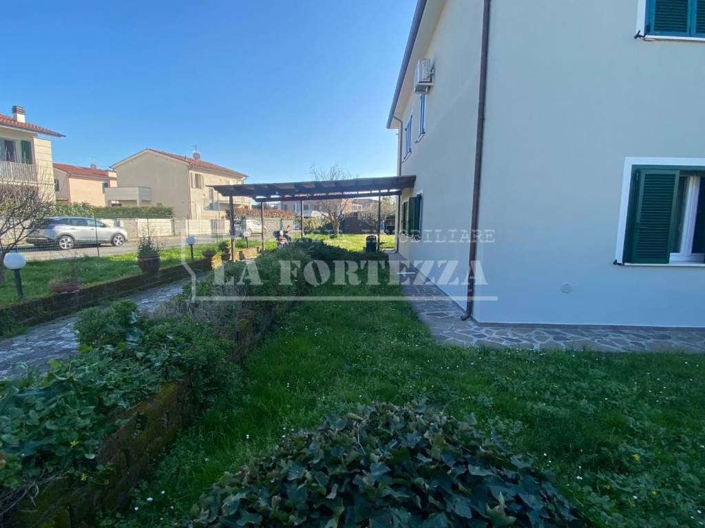 Villa a San giuliano terme in Via Luigi Boccherini, - Foto 3