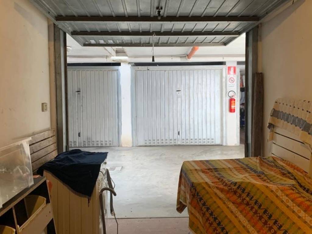 Box / garage a Bologna in VIA PORRETTANA 9 - Foto 4
