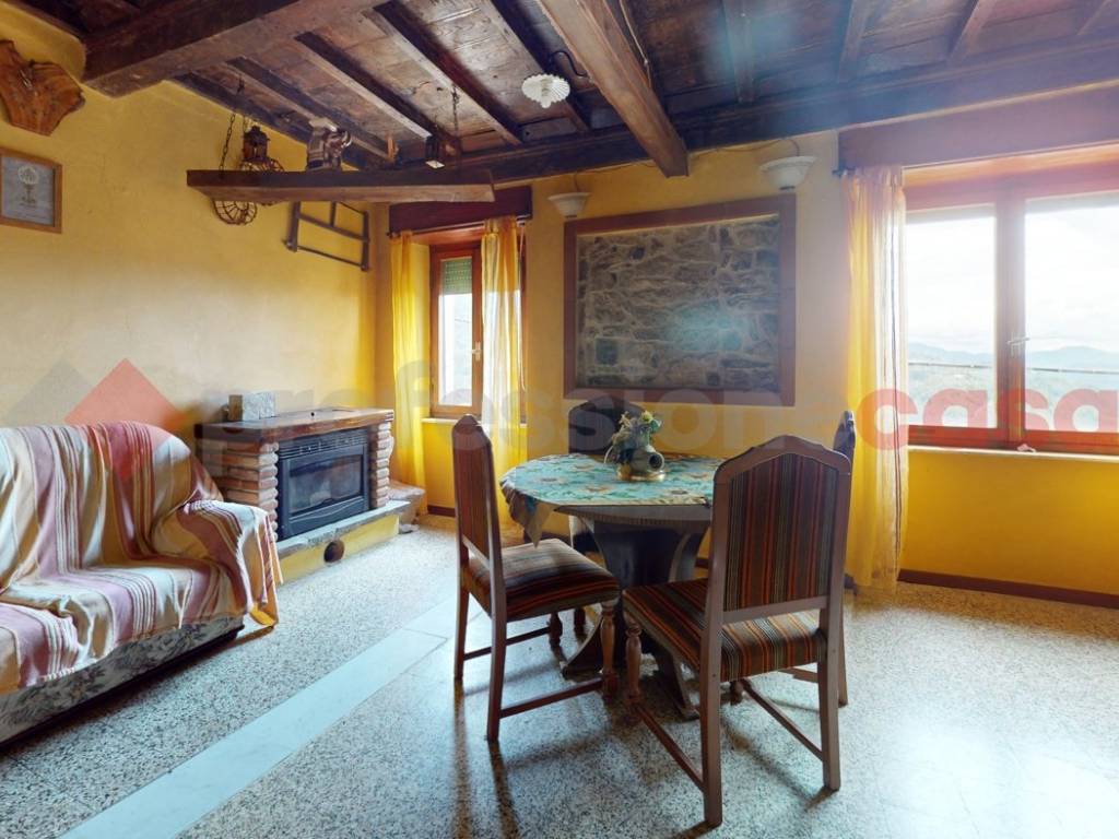 Casa indipendente a Coreglia antelminelli in Via del Forte, 36 - Foto 2