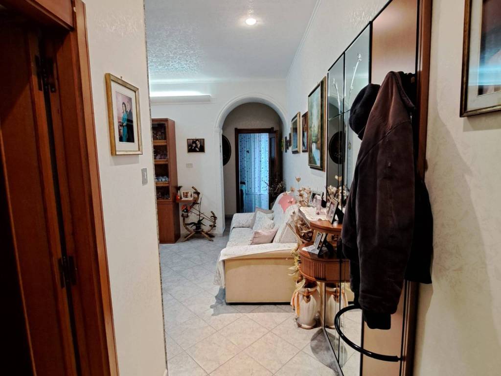 Appartamento a Manfredonia in Via Generale Alfonso La Marmora, 32 - Foto 2