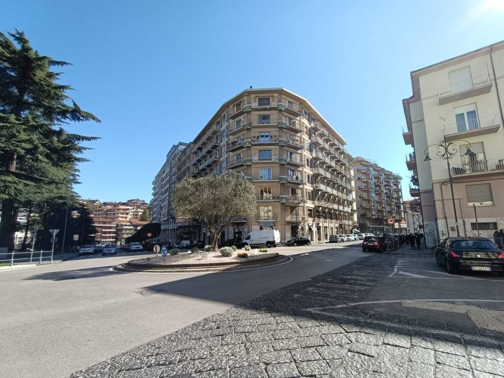 Appartamento a Avellino in Via Serafino Soldi - Foto 2