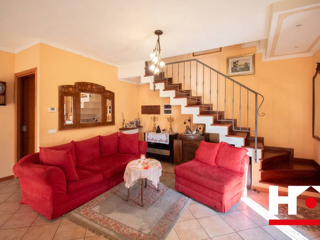 Casa indipendente a Pontoglio in Via Monte Gavia, 23 - Foto 2