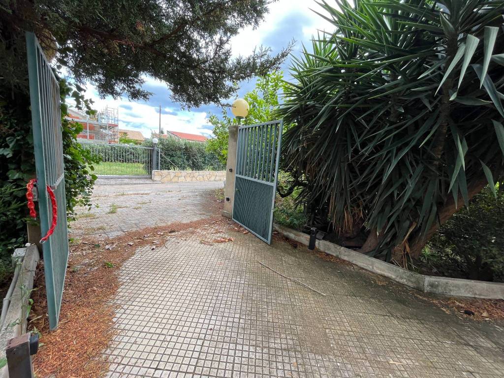 Villa a Campofelice di roccella in Viale Cefalù, 4 - Foto 4