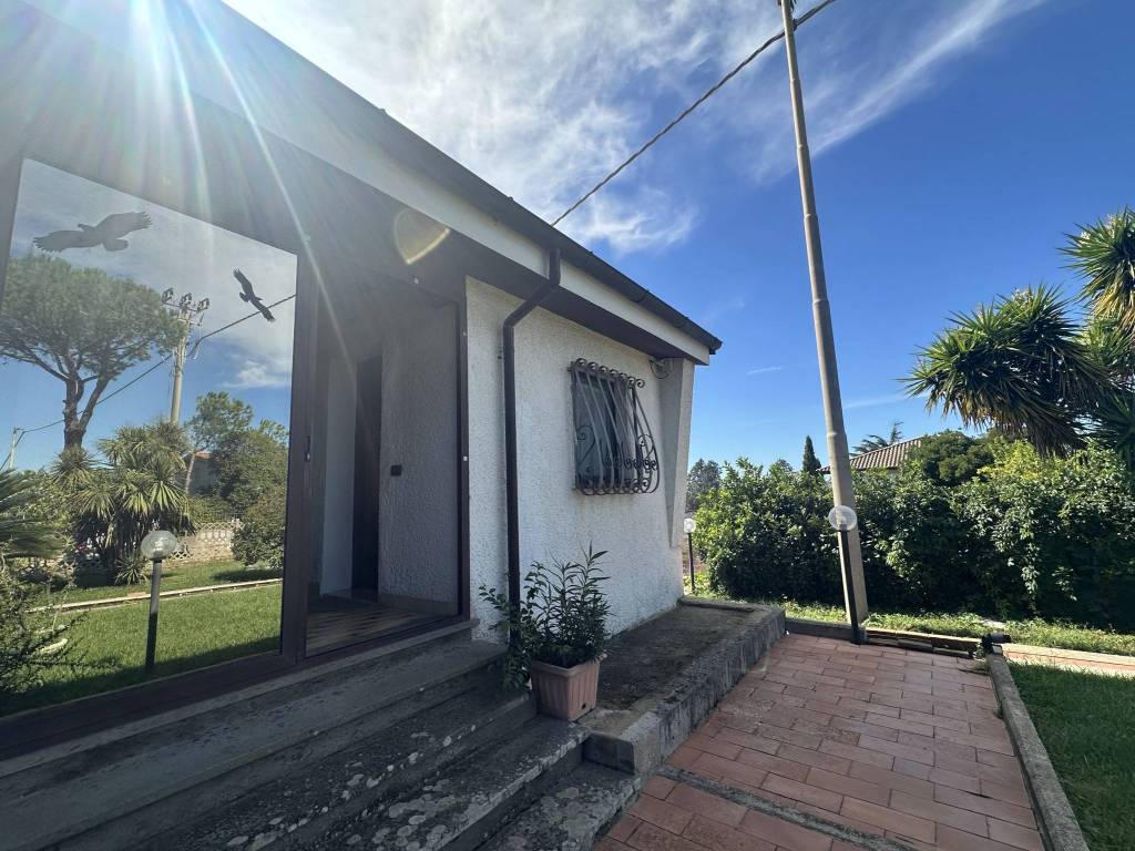 Villa a Aprilia in Via Gavia - Foto 5