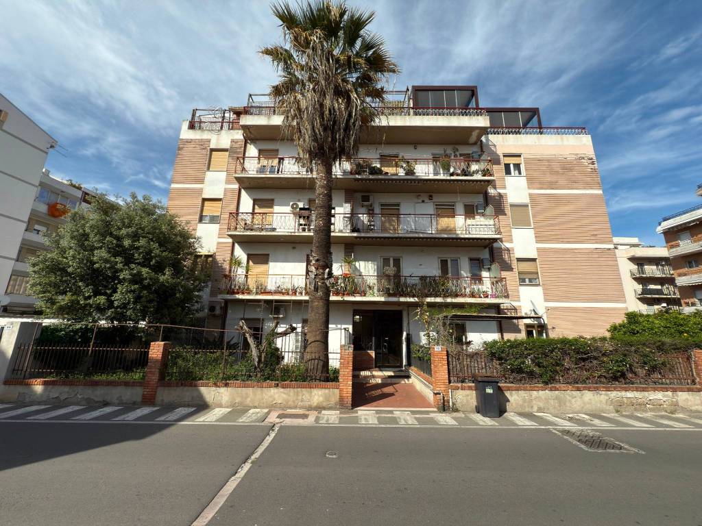 Appartamento a Cagliari in Via Favonio - Foto 4