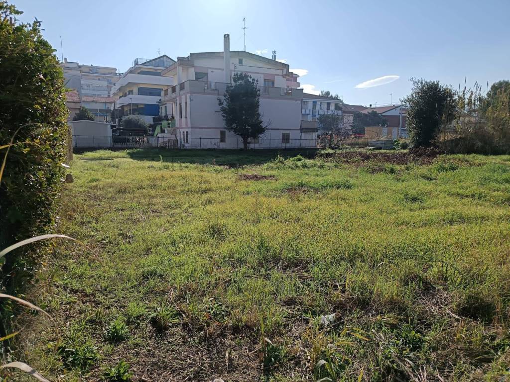 Terreno a Montesilvano - Foto 2