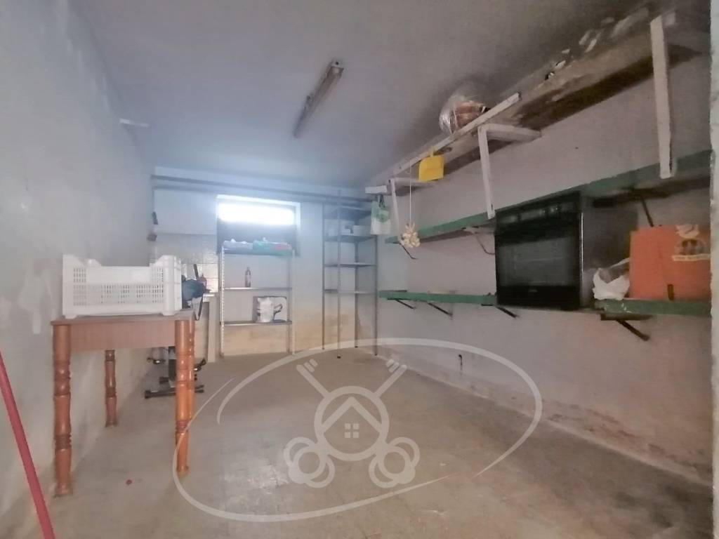 Box / garage a Foggia in Via Luigi Obertj - Foto 3