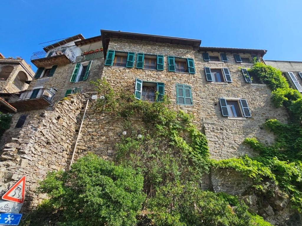 Casa indipendente a Apricale in Via Angeli - Foto 2