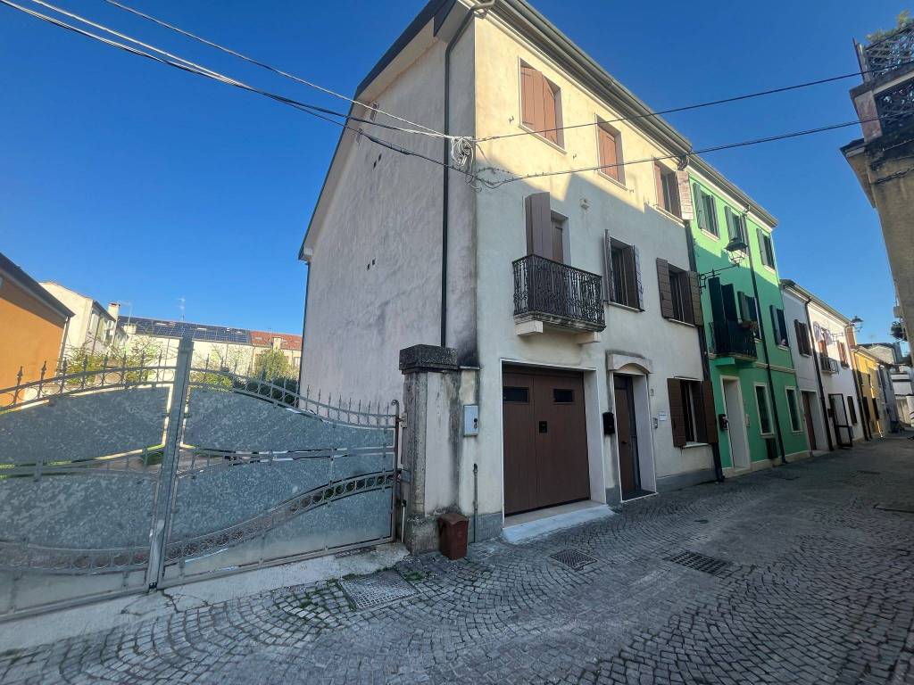 Villa a Adria in Via Riccardo Malfatti - Foto 5