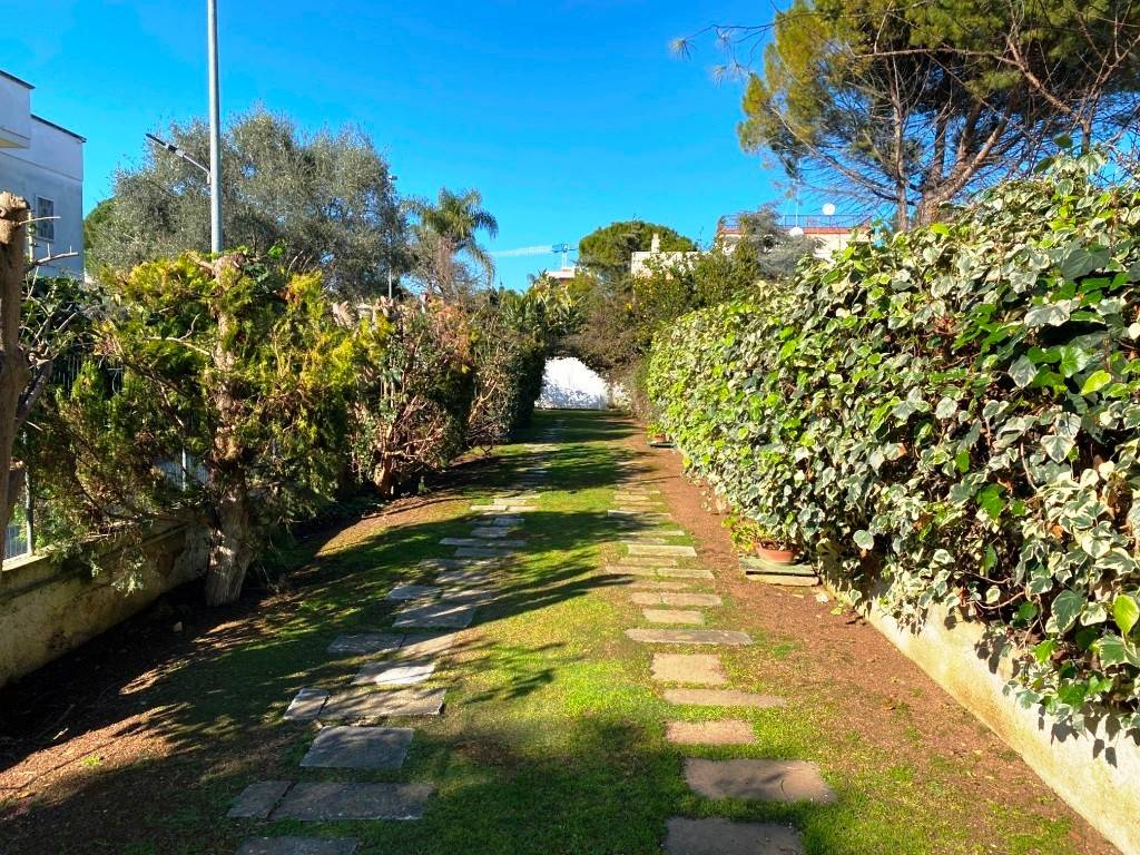 Villa a Bari in Corso Alcide De Gasperi - Foto 4