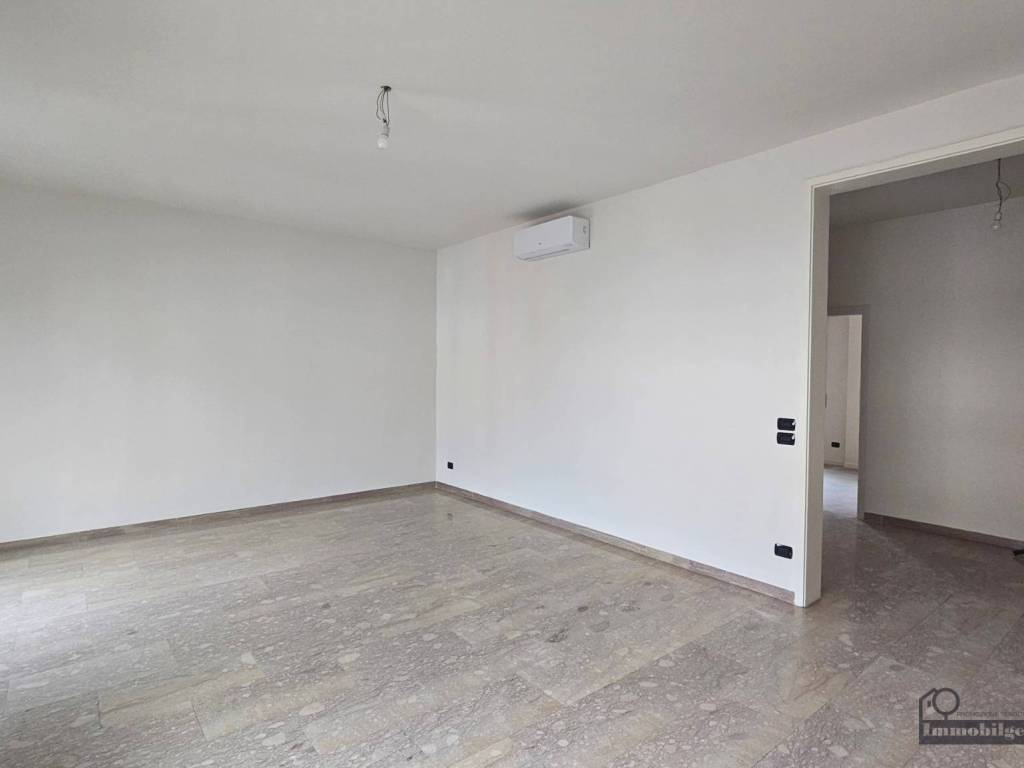 Appartamento a Parma in Via Carlo Innocenzo Frugoni, 15 - Foto 3