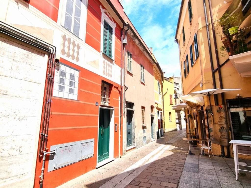 Appartamento a Spotorno in Via Giuseppe Garibaldi - Foto 4