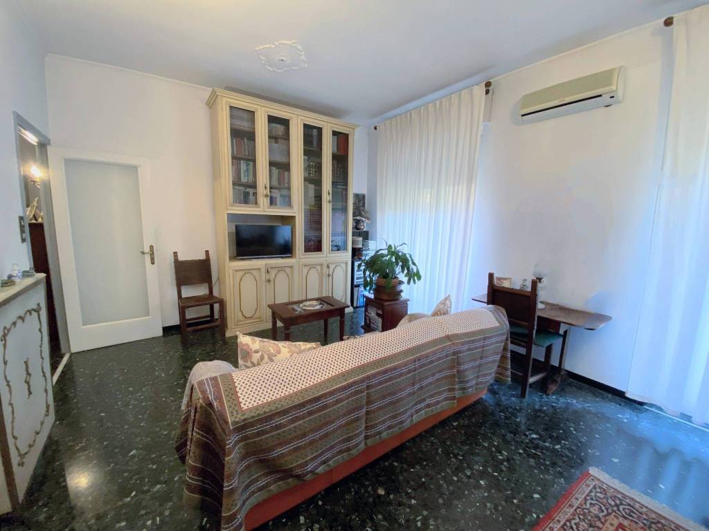 Appartamento a Genova in Via Contubernio G. B. d'Albertis, 32 - Foto 3