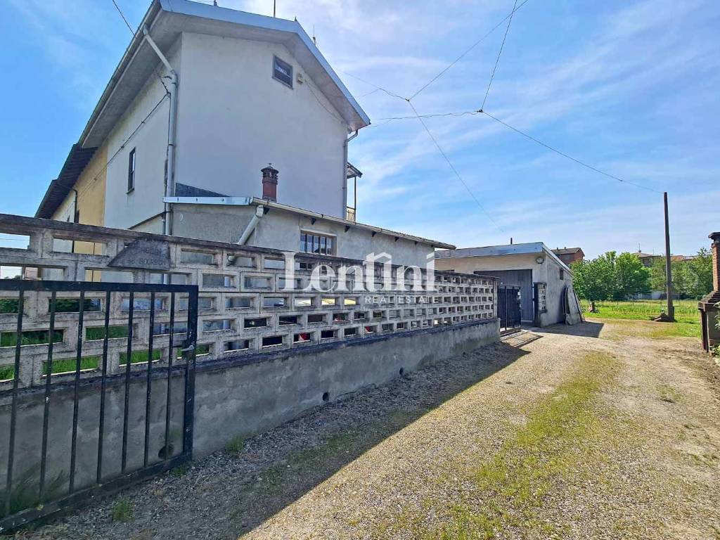 Villa a Casale monferrato in Via Pietro De Giovanni, 7 - Foto 3