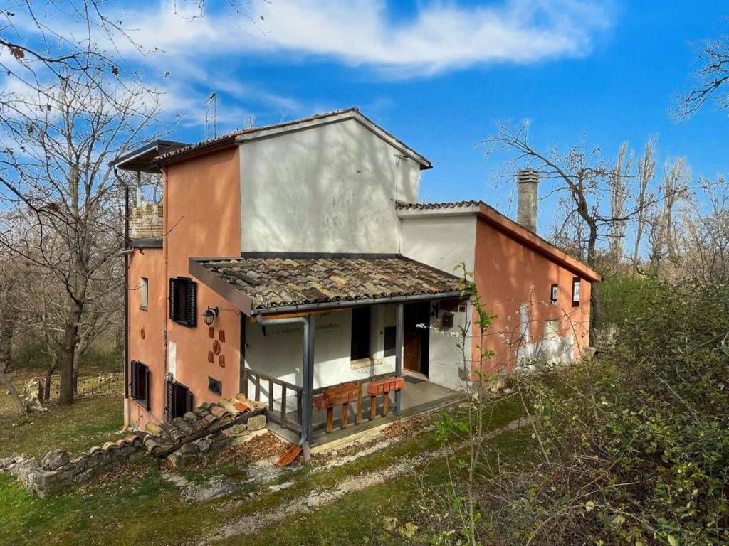 Rustico / casale a San valentino in abruzzo citeriore in Contrada San Giovanni, 67 - Foto 4