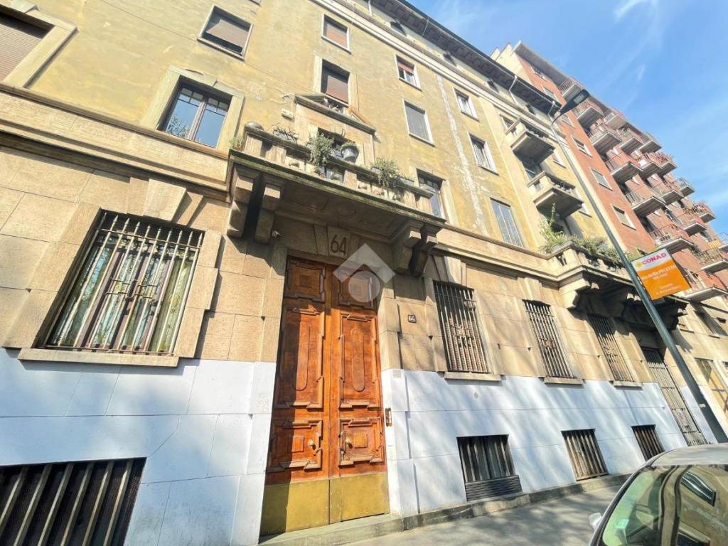 Appartamento a Milano in Viale Edoardo Jenner, 64 - Foto 1