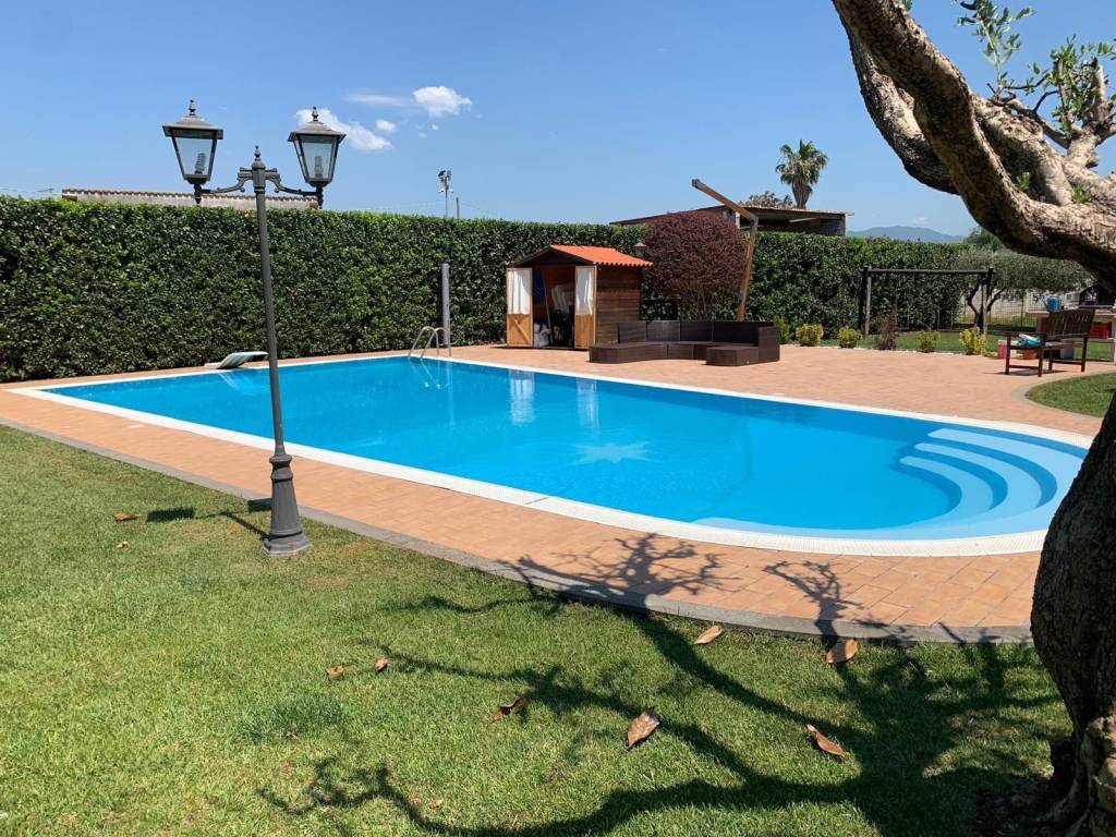 Villa a Aprilia in Via Scilla, 3 - Foto 2