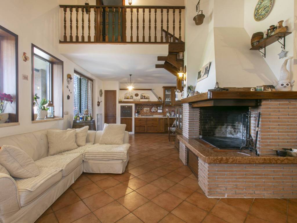Villa a Aprilia in Via Scilla, 3 - Foto 4