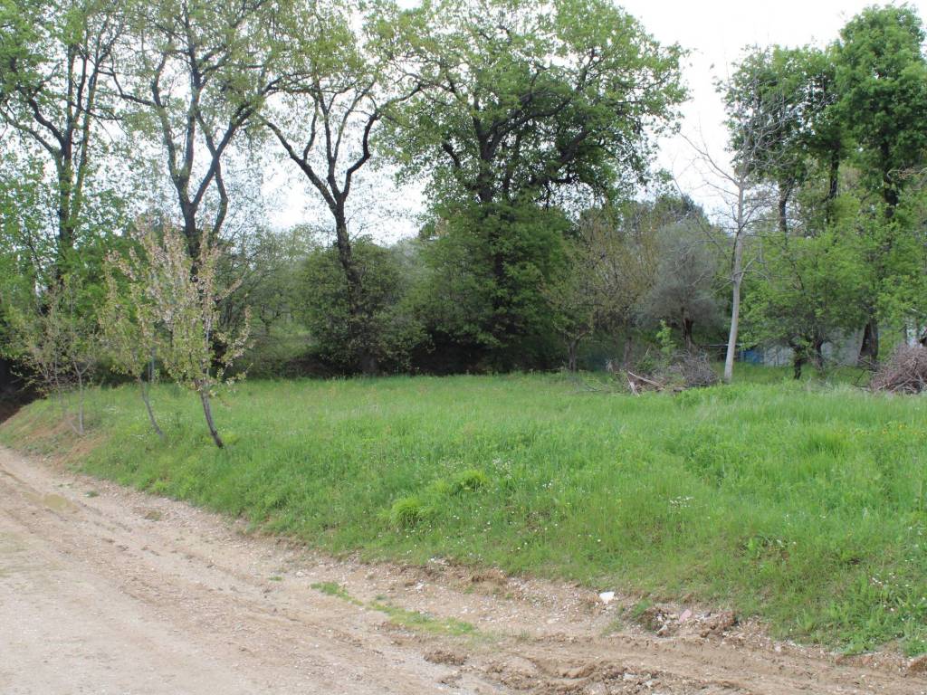 Terreno a Montorio al vomano in Strada Statale del Gran Sasso - Foto 2