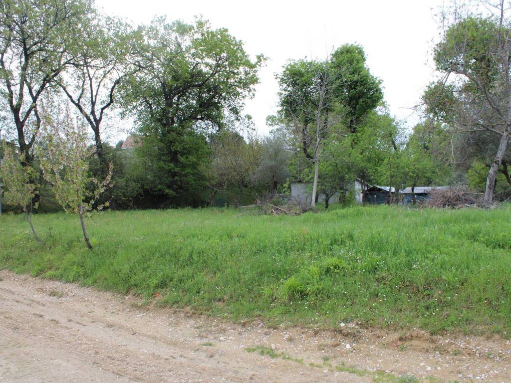 Terreno a Montorio al vomano in Strada Statale del Gran Sasso - Foto 4