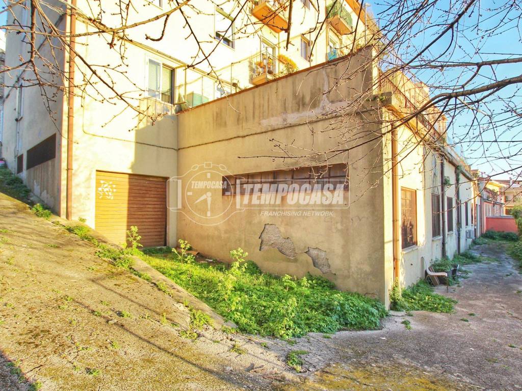 Immobile a Ancona in Via Raffaello Sanzio - Foto 4
